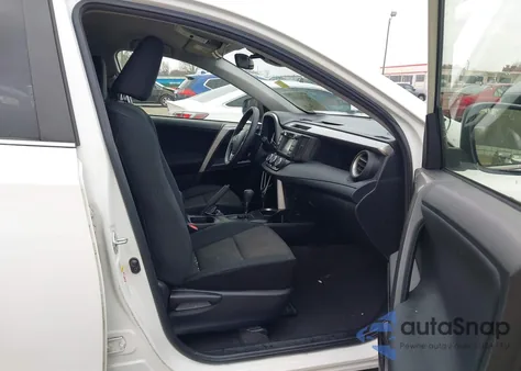 2017 Toyota Rav4 Le z USA, uszkodzony, nr VIN JTMZFREV0HJ702596